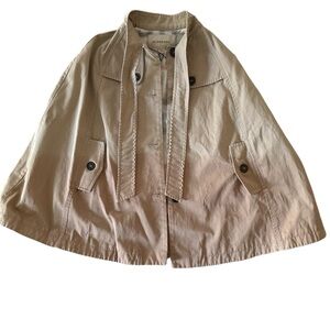 BURBERRY CAPE